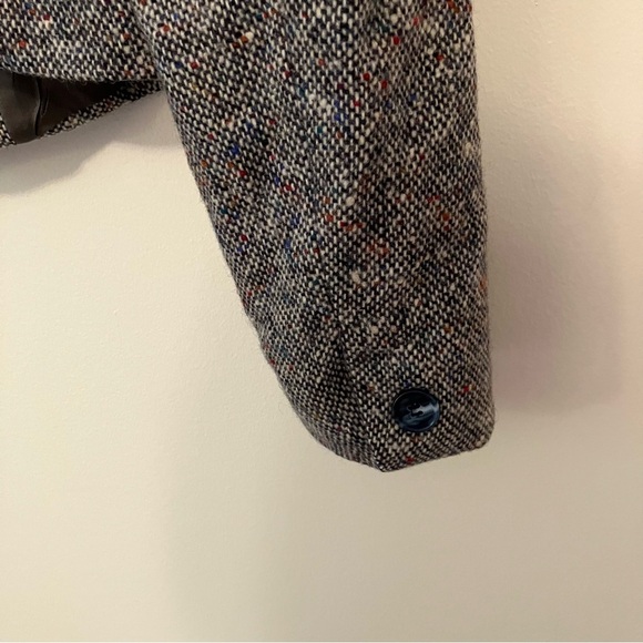 VTG Cropped Black Tweed Blazer 100% Wool Size 8 Lined Button Preppy Old Money - Picture 6 of 7